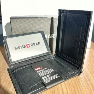 Swiss- Gear Leather wallet